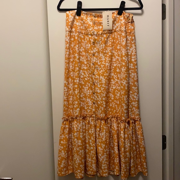NWT All in Favor Yellow Sun Skirt - Picture 1 of 5